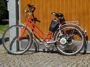 Fahrrad mit MAW-Hilfs-Motor Fahrrad mit MAW-Hilfs-Motor
